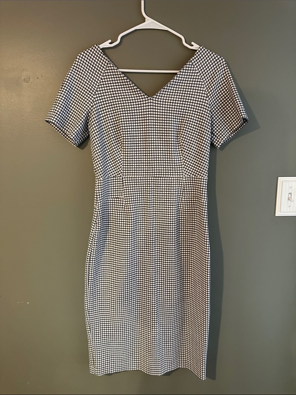 Banana Republic Classic Black and White Gingham V-Neck Dress
